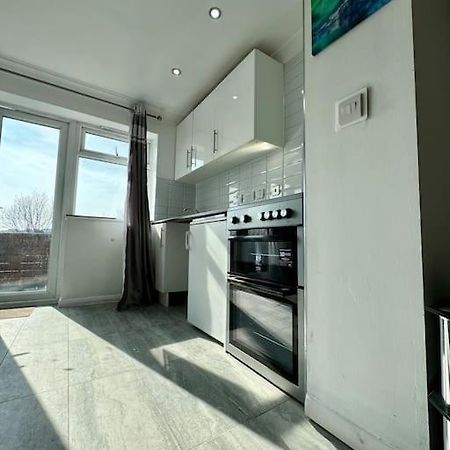 Апартаменты Flat On High Street Saltdean Экстерьер фото